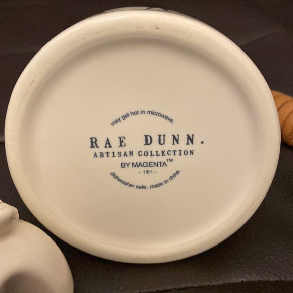 NWT IN BOX / Rae Dunn adorable ceramic Honey 🍯 Jar . - Picture 5 of 10